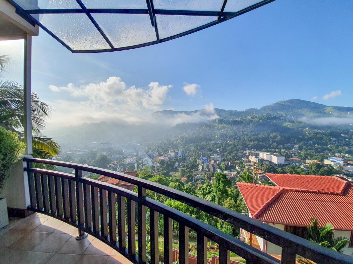 The Skydeck Kandy Eksteriør bilde