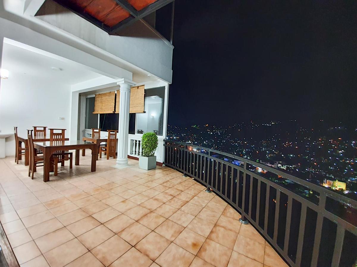 The Skydeck Kandy Eksteriør bilde