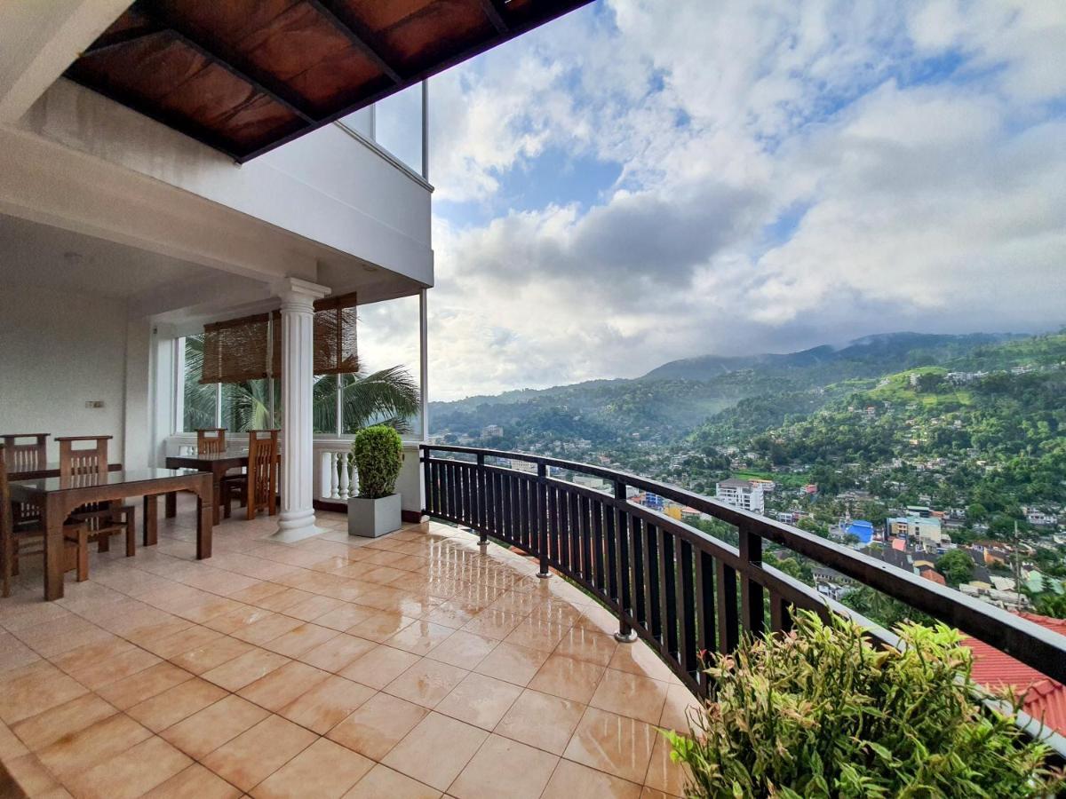 The Skydeck Kandy Eksteriør bilde
