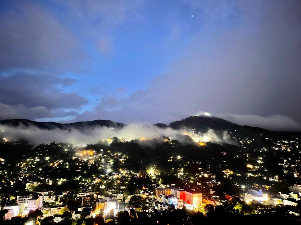 The Skydeck Kandy Eksteriør bilde